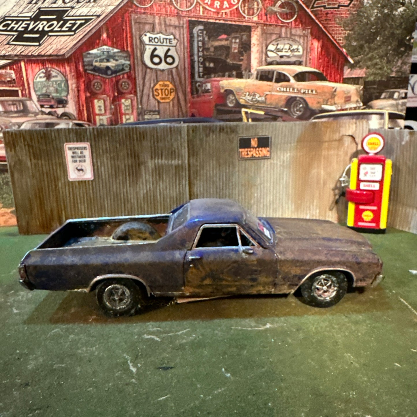 1970 Chevrolet El Camino SS - Barn Find Cars - 1:24 DIECAST