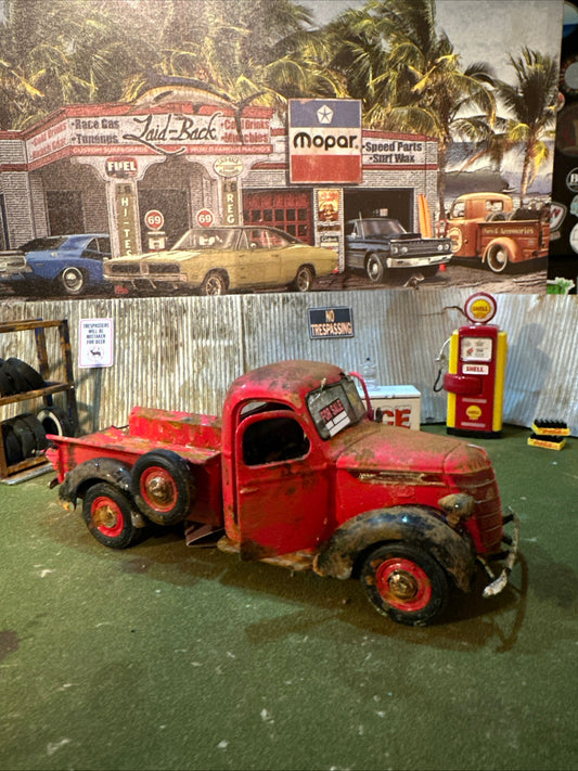 1938 International Harvester D2 Pickup Truck - 1:25 DIECAST