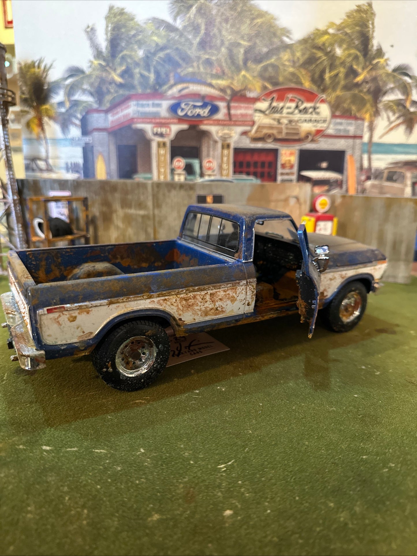 1979 Ford F150 Pickup Truck - Barn Find Cars - 1:18 DIECAST - Blue