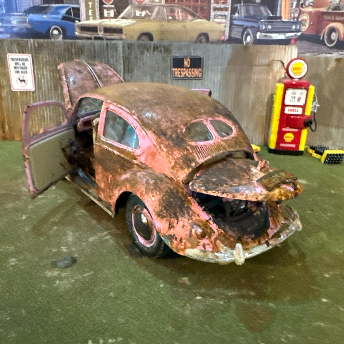 1951 Volkswagen Beetle - Barn Find Cars - 1:18 DIECAST